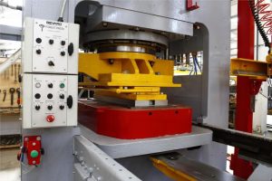 resized_31f4a290f317ce471d372133af6508c5